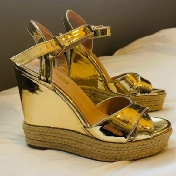 X2B Gold Espadrille Wedge Sandals Size 6 - Picture 2 of 3